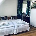Проживание в семье Wynajem Pokoi Kofeina *