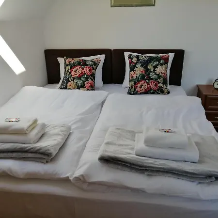 Wynajem Pokoi Kofeina Ubytování v soukromí *